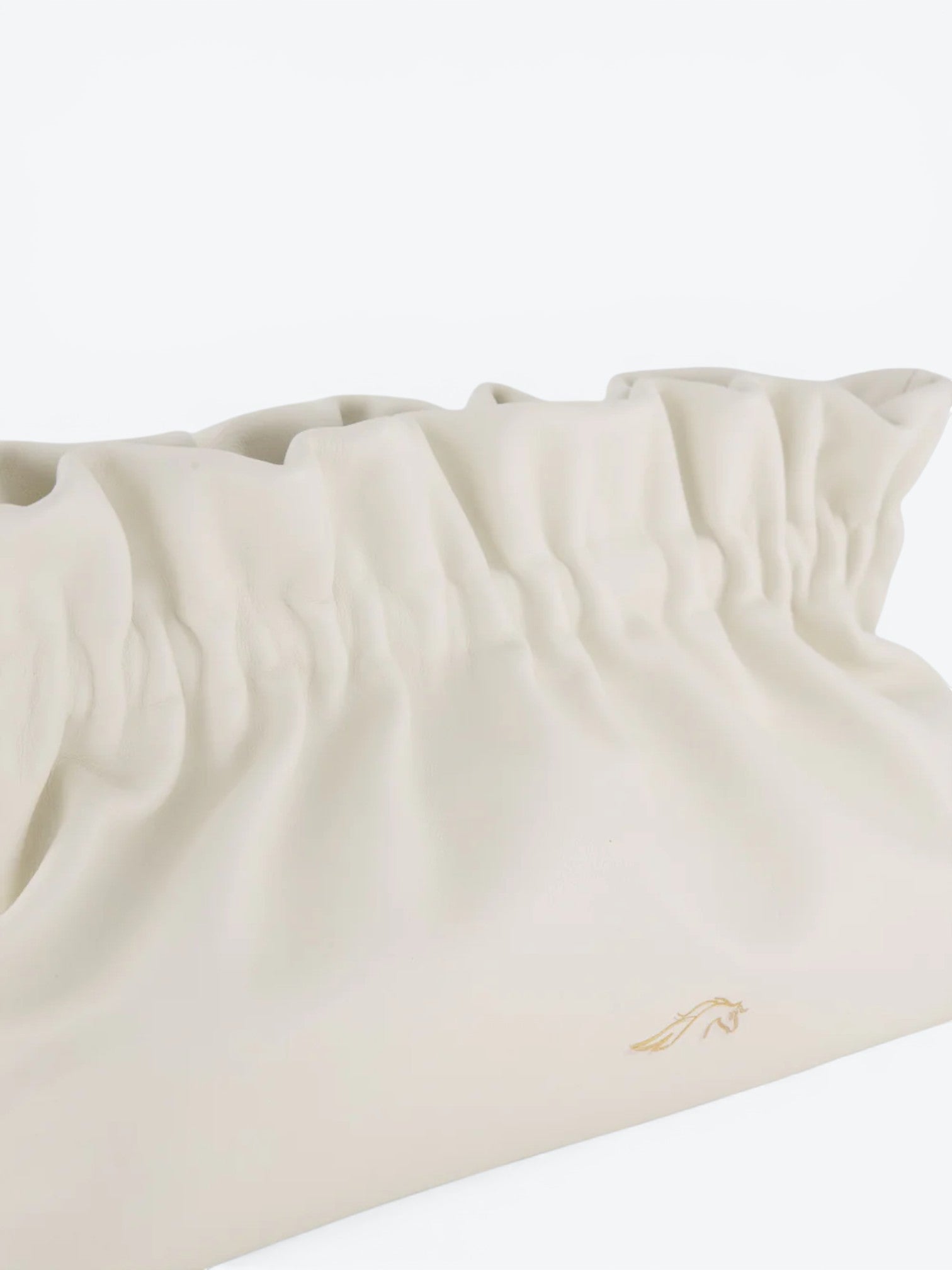 Veil M White Clutch