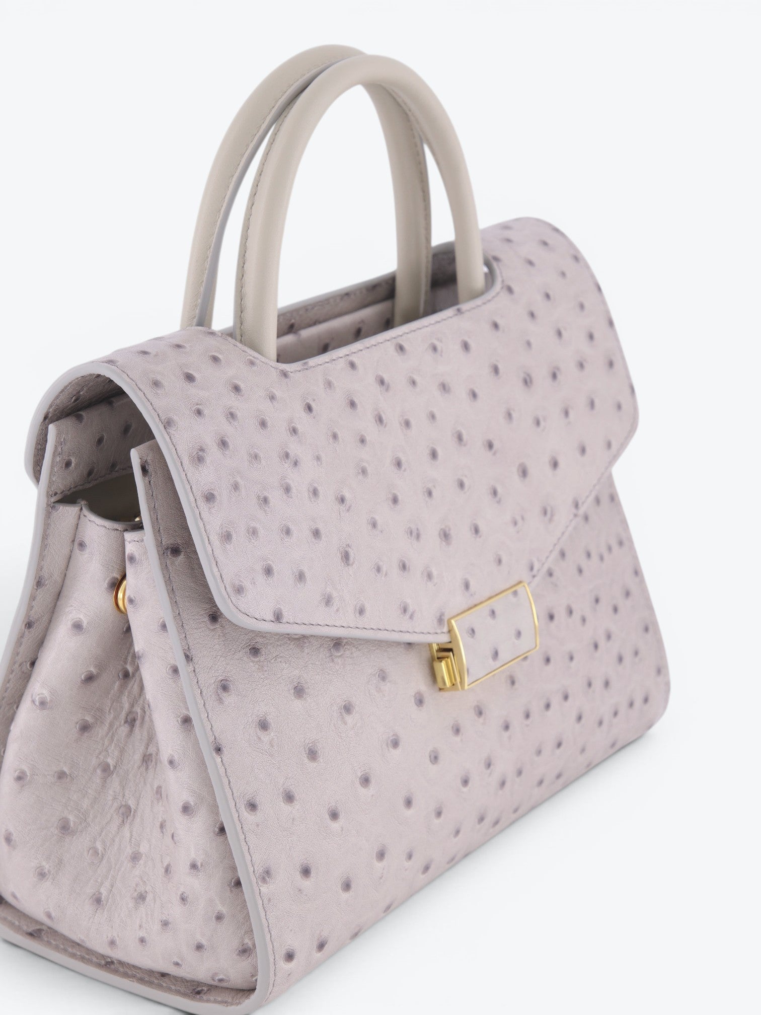Chanté 25 Ostrich Light Grey Limited Edition