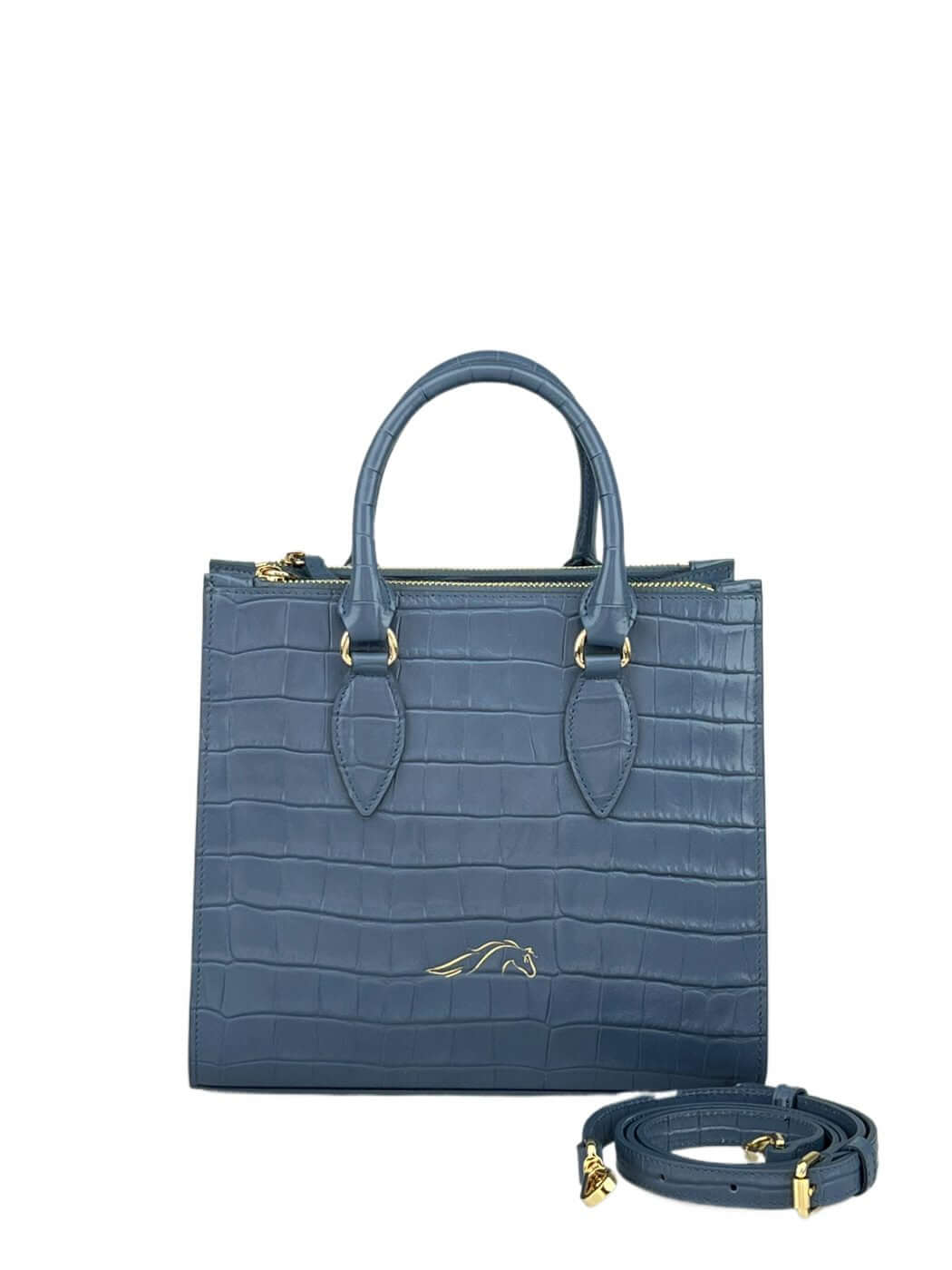 Geantă Seline M Blue Croco SS24 Material exteriorPiele de vițel Material interiorCăptușeală din material textil ManerModelul este dotat cu mâner și tracollă reglabilă/detașabilă. CompartimentUn compartiment central unic, 2 compartimente laterale cu fermoa