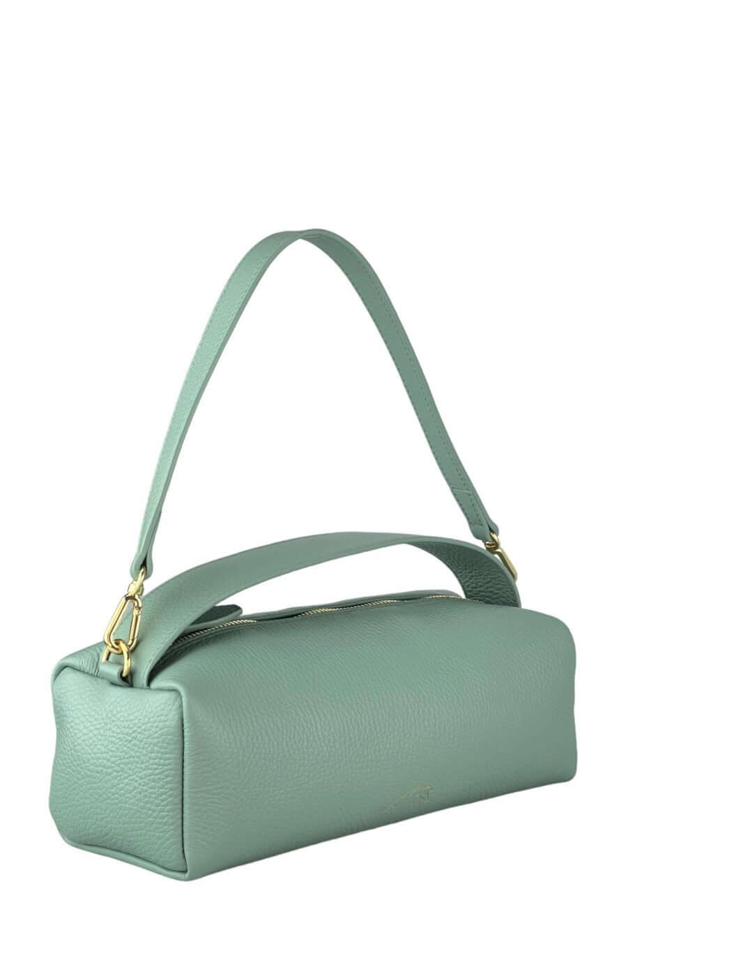 Geantă Luna M Emerald SS24 Material exteriorPiele de vițel Material interiorCăptușeală din material textil ManerManer nereglabil/tracollă scurtă detașabilă (46 cm). CompartimentCompartiment unic, cu un buzunar intern. Închiderea este realizată cu fermoar.