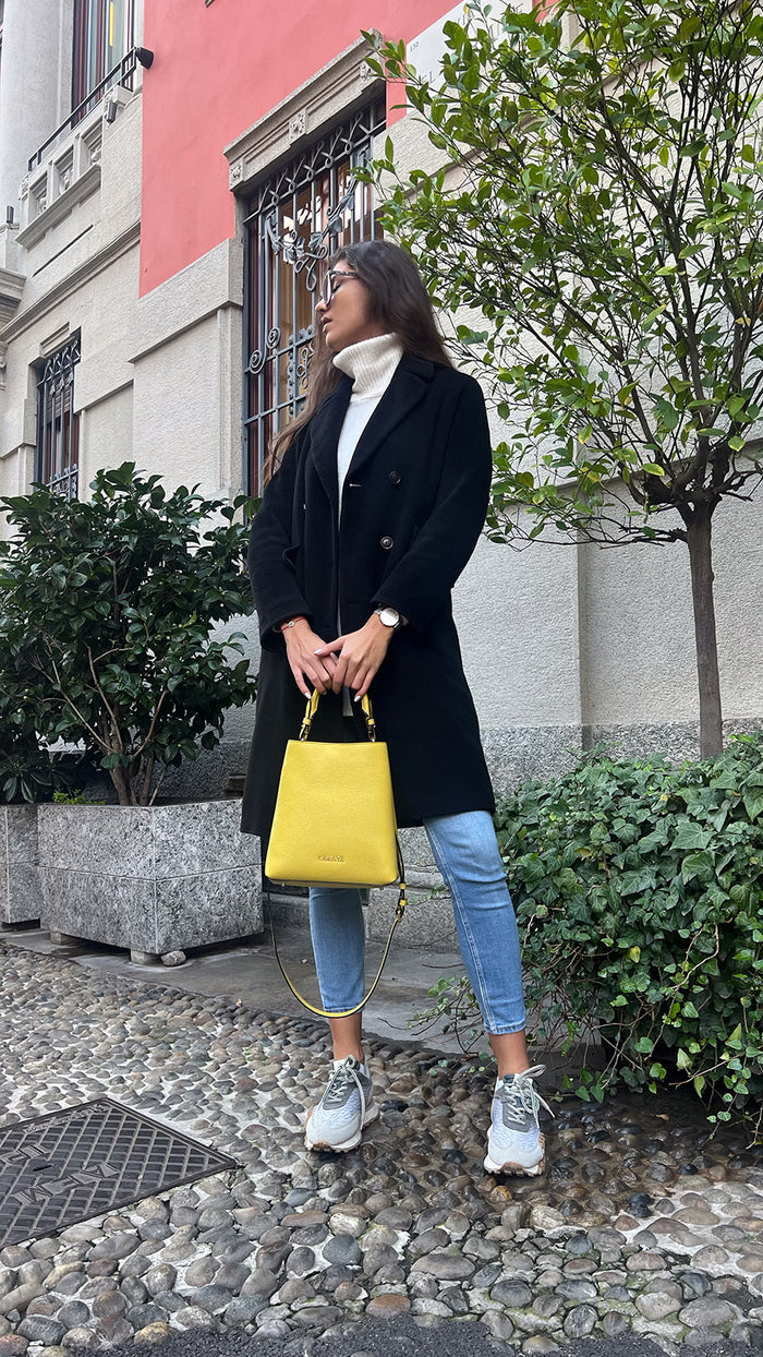 Caresta bags combine elegance and craftsmanship.